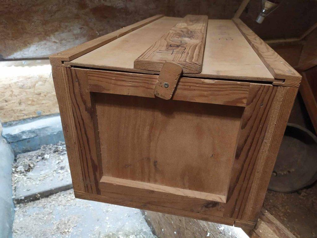 Přepravka na zdrobnělé slepice