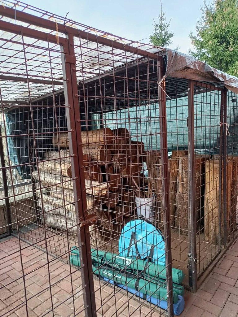 Kotce pro psy nebo výběhy pro drůbež, přístřešek na dřevo... - k dodělání