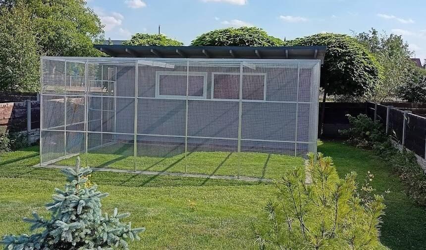 ZAKÁZKOVÁ VÝROBA VOLIÉR,KLECÍ,ZÁLETŮ Z PUR PANELŮ, CENOVÁ NABÍDKA ZDARMA