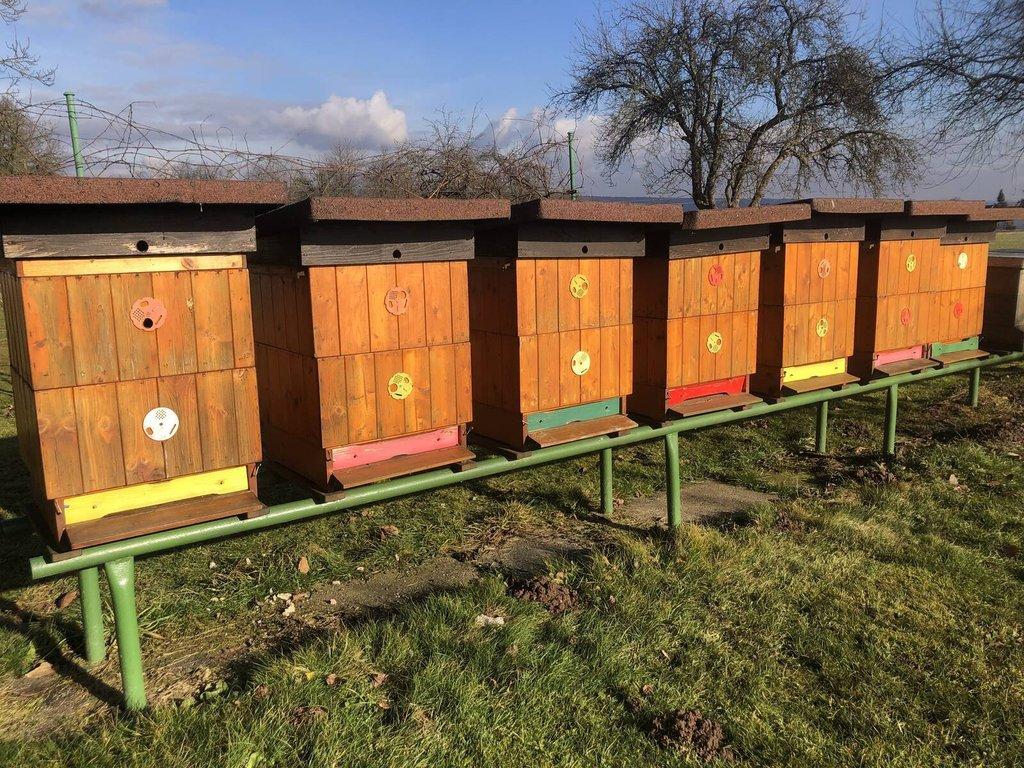 Včelí úly 39x24 a jiné příslušenství