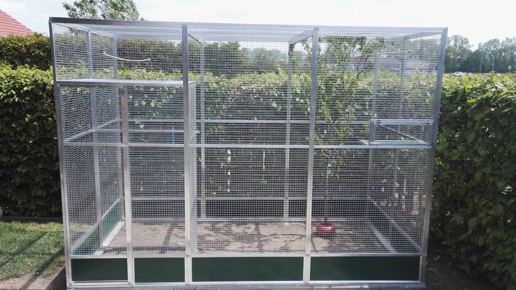 ZAKÁZKOVÁ VÝROBA VOLIÉR,KLECÍ,ZÁLETŮ Z PUR PANELŮ, CENOVÁ NABÍDKA ZDARMA