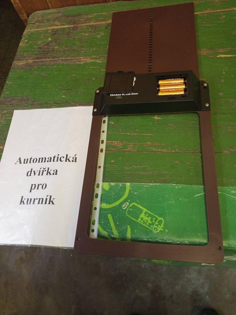 automatická dvířka pro kurník