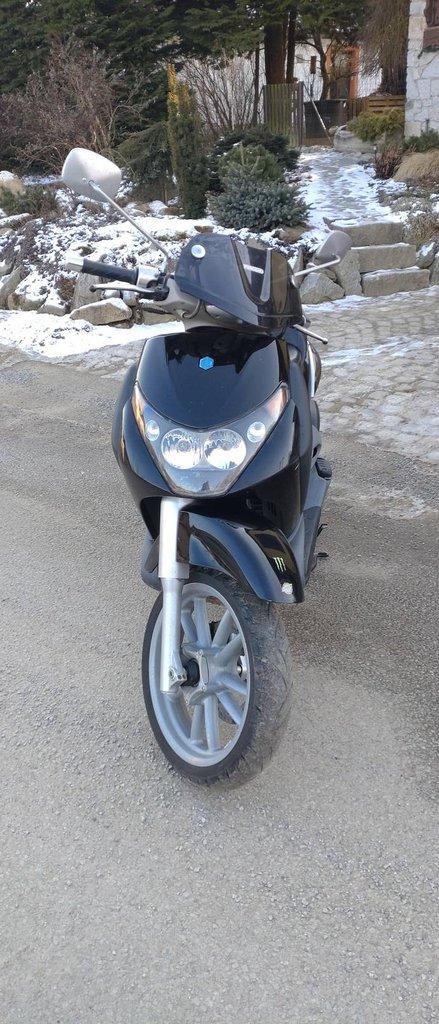 Skútr Piaggio Beverly 200