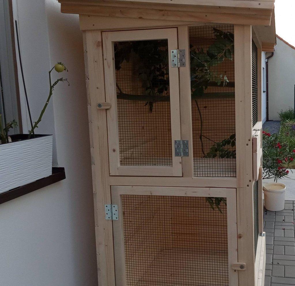 Voliéra pro okrasné ptactvo