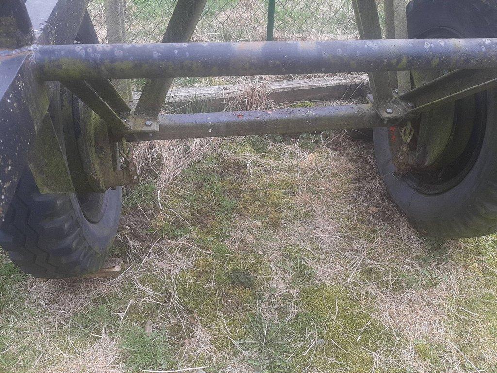 Nabízím "vyvážečku" na dřevo do lesa