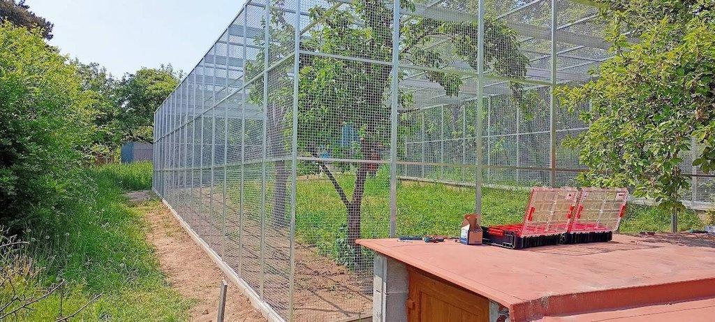 Výroba voliér, klecí, chovatelských zařízení s PUR panelů dle přání zákazníka