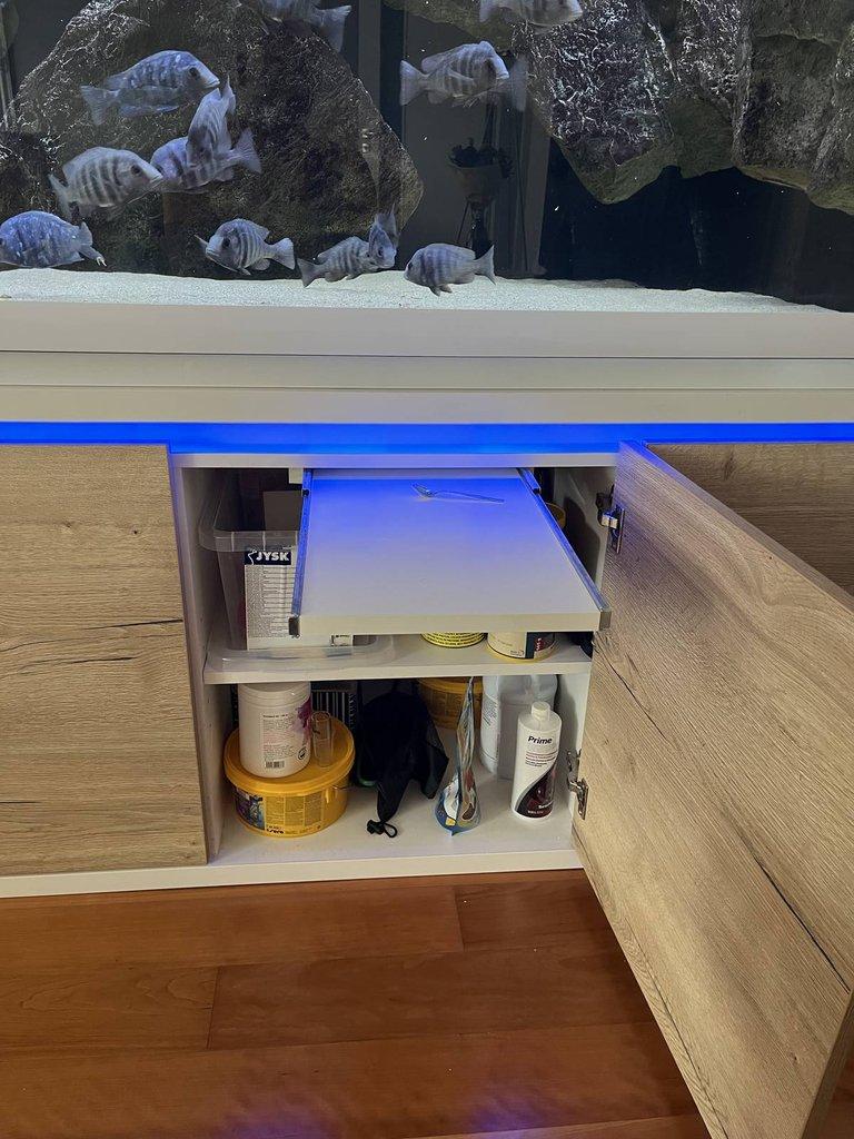 Prodám akvárium 1000 litrů, komplet