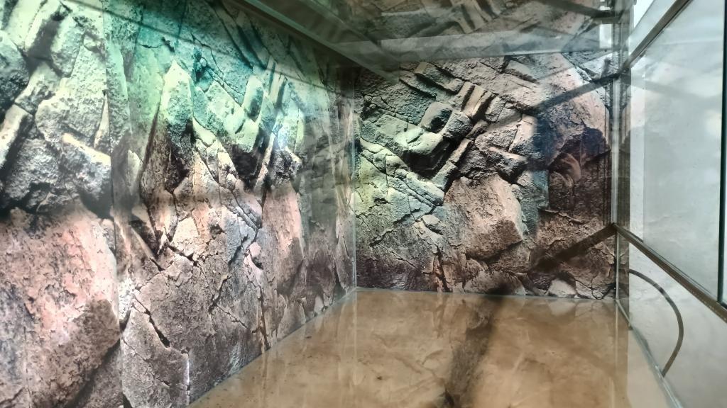 Prodám Velké Terárium  š - 160, h - 60, v - 55 cm