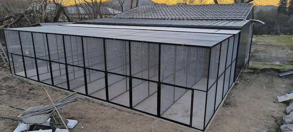 ZAKÁZKOVÁ VÝROBA VOLIÉR,KLECÍ,ZÁLETŮ Z PUR PANELŮ, CENOVÁ NABÍDKA ZDARMA