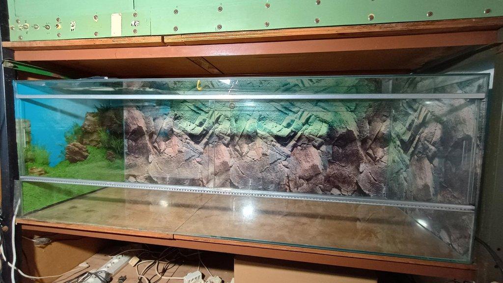 Prodám Velké Terárium  š - 160, h - 60, v - 55 cm