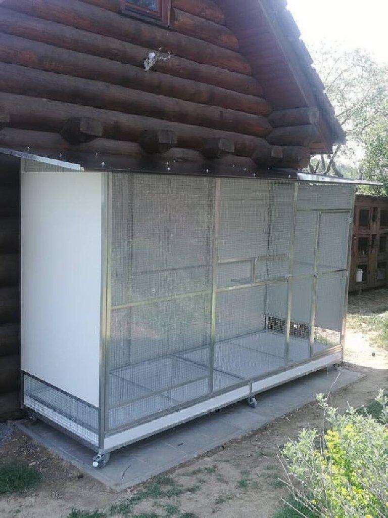 Výroba voliér, klecí, chovatelských zařízení s PUR panelů dle přání zákazníka
