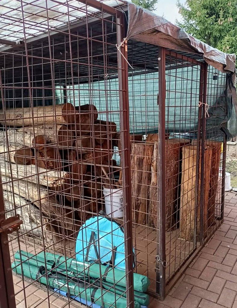 Kotce pro psy nebo výběhy pro drůbež, přístřešek na dřevo... - k dodělání