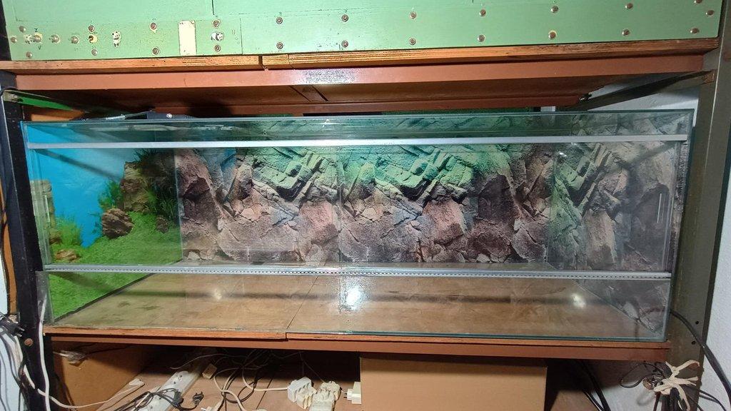 Prodám Velké Terárium  š - 160, h - 60, v - 55 cm