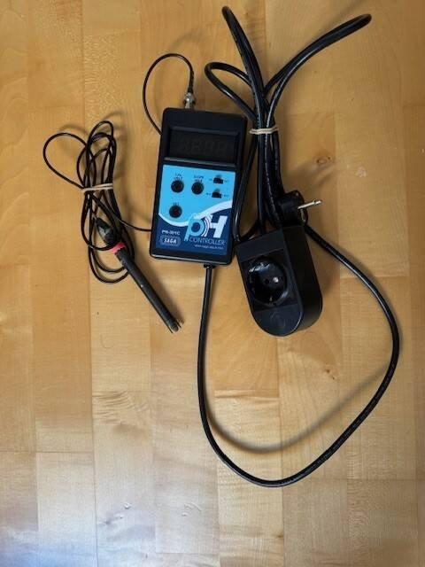 Prodám akvarijní CO2 sadu s elektromagnetem včetně plné lahve 2,1l