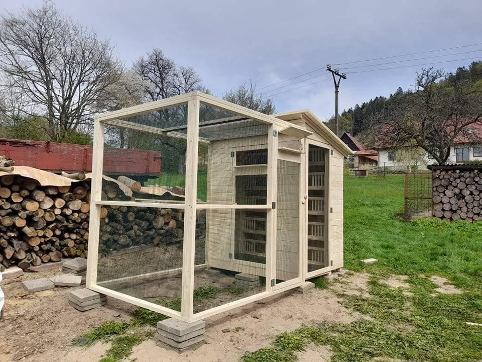 Prodám holubník