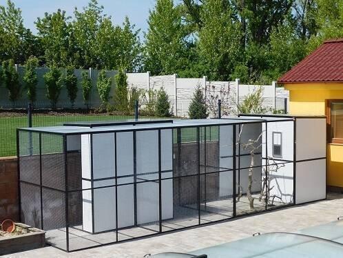 Výroba klecí, voliér, sestavy boxů, plastové budky, krmné pulty, prodej materiálu a jiné