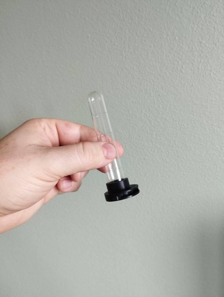 Dávkovač octomilek