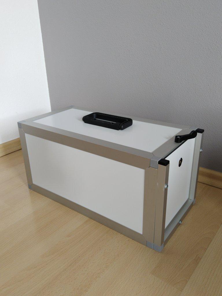 Přepravní box, přepravka