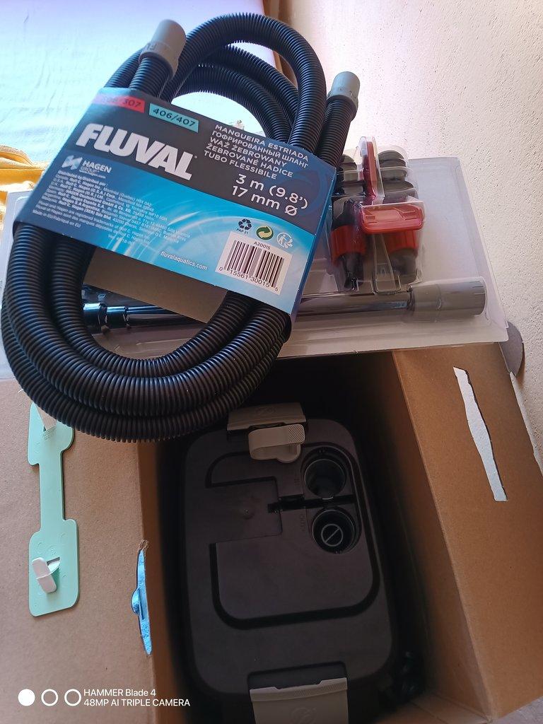 Prodám vnější akvarijní filtr Hagen Fluval 407