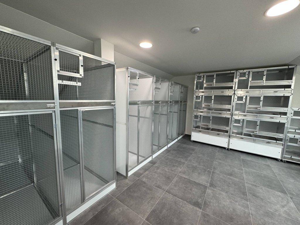 Zakázková výroba klecí a voliér různých rozměrů