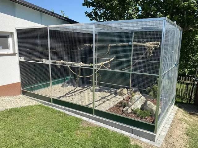 Zakázková výroba klecí a voliér různých rozměrů