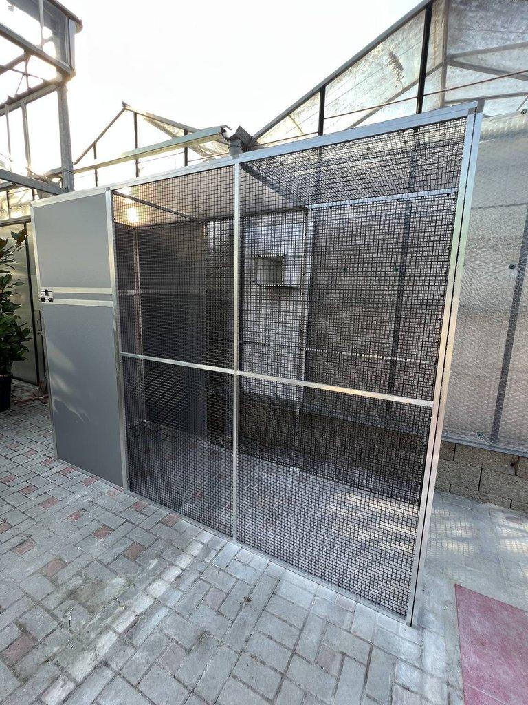 Zakázková výroba klecí a voliér různých rozměrů