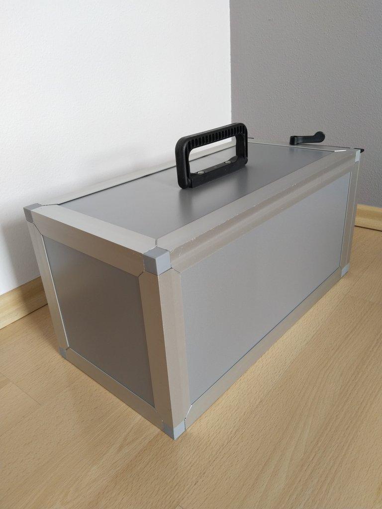 Přepravní box, přepravka