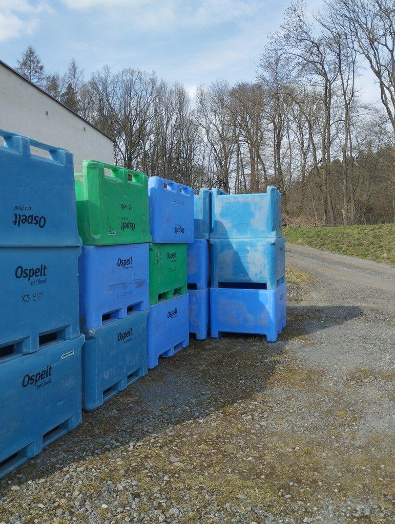 plastové euroboxy na šrot a zrní