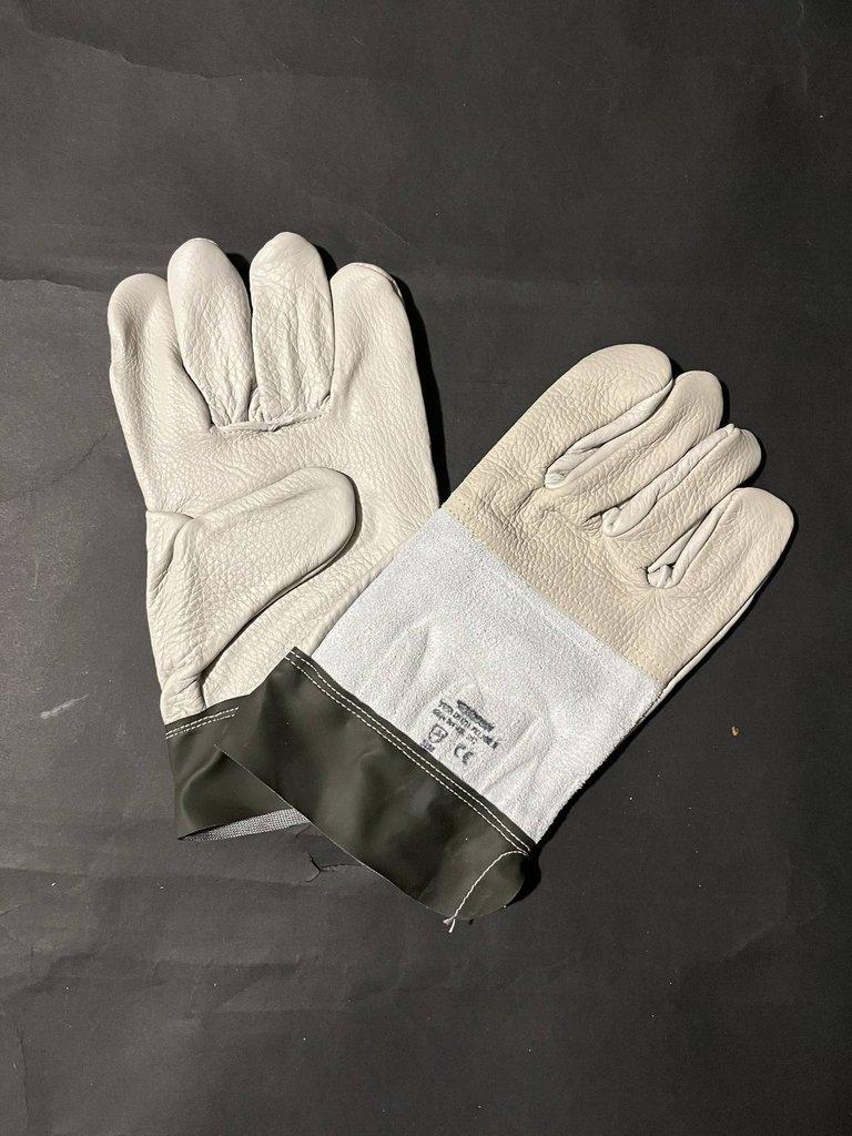 Kožené rukavice pro manipulaci