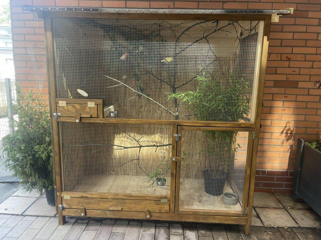 Voliéra pro okrasné ptactvo