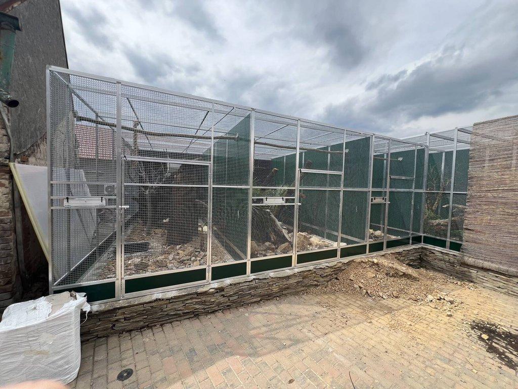 Zakázková výroba klecí a voliér různých rozměrů